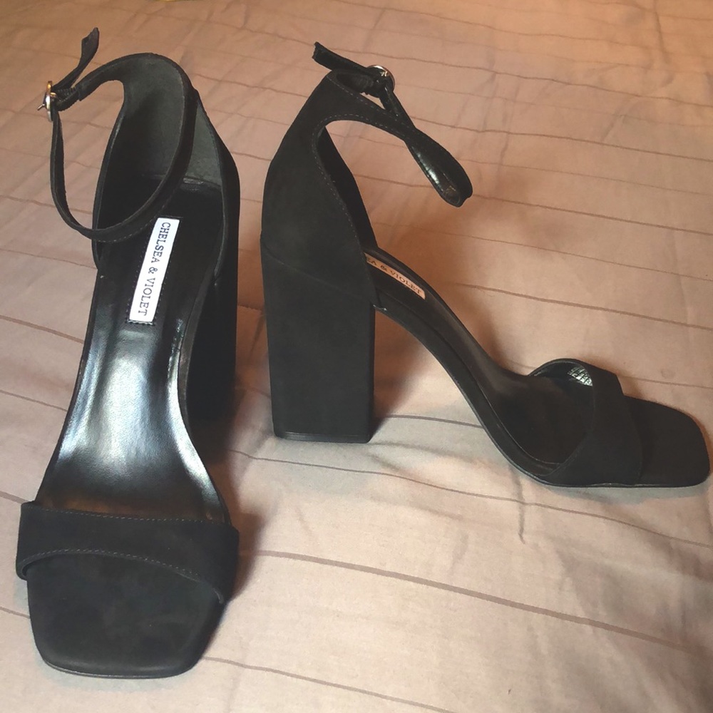 Chelsea and Violet Tara Suede block heel sandals